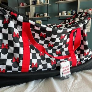 Disney Minnie Mouse Travel Duffle Bag New with tags